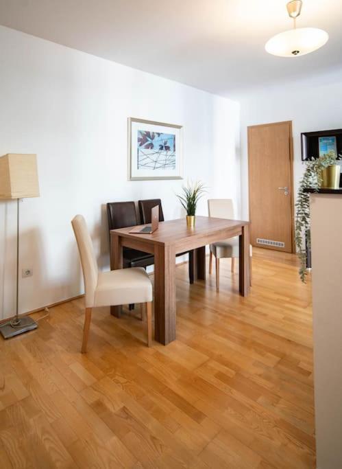 Free Parking! Soho Budapest 304, 4 Ppl, Ac, Fast Wifi, Smart Tv ภายนอก รูปภาพ